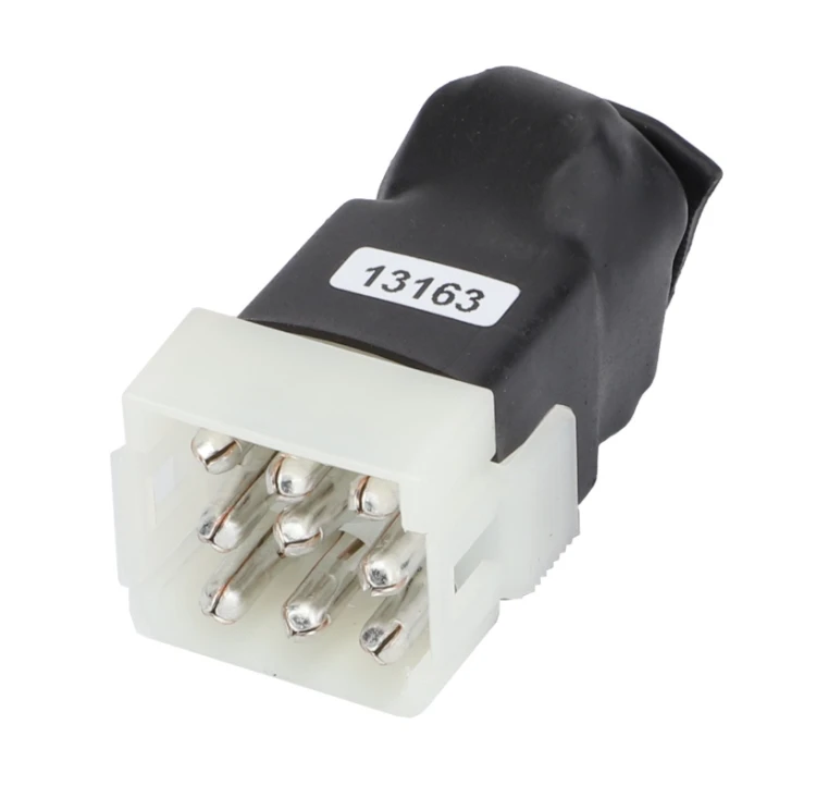 V32902200